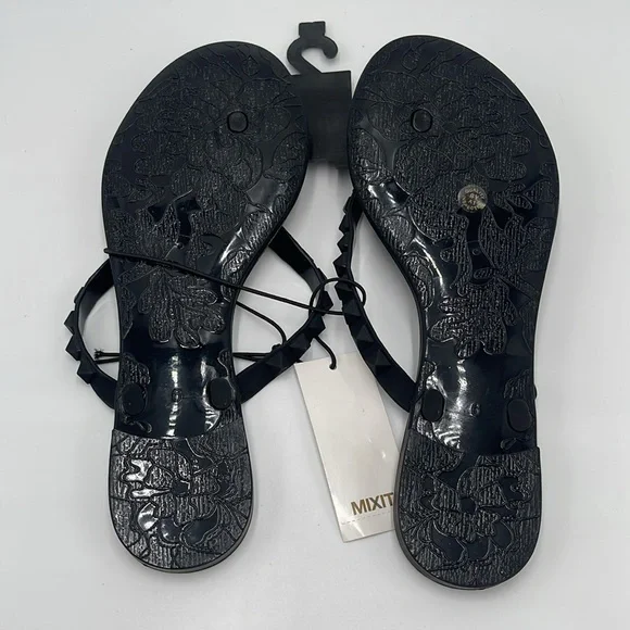 NWT Mixit Black Studded Sandals - Size 6 - Picture 3 of 7